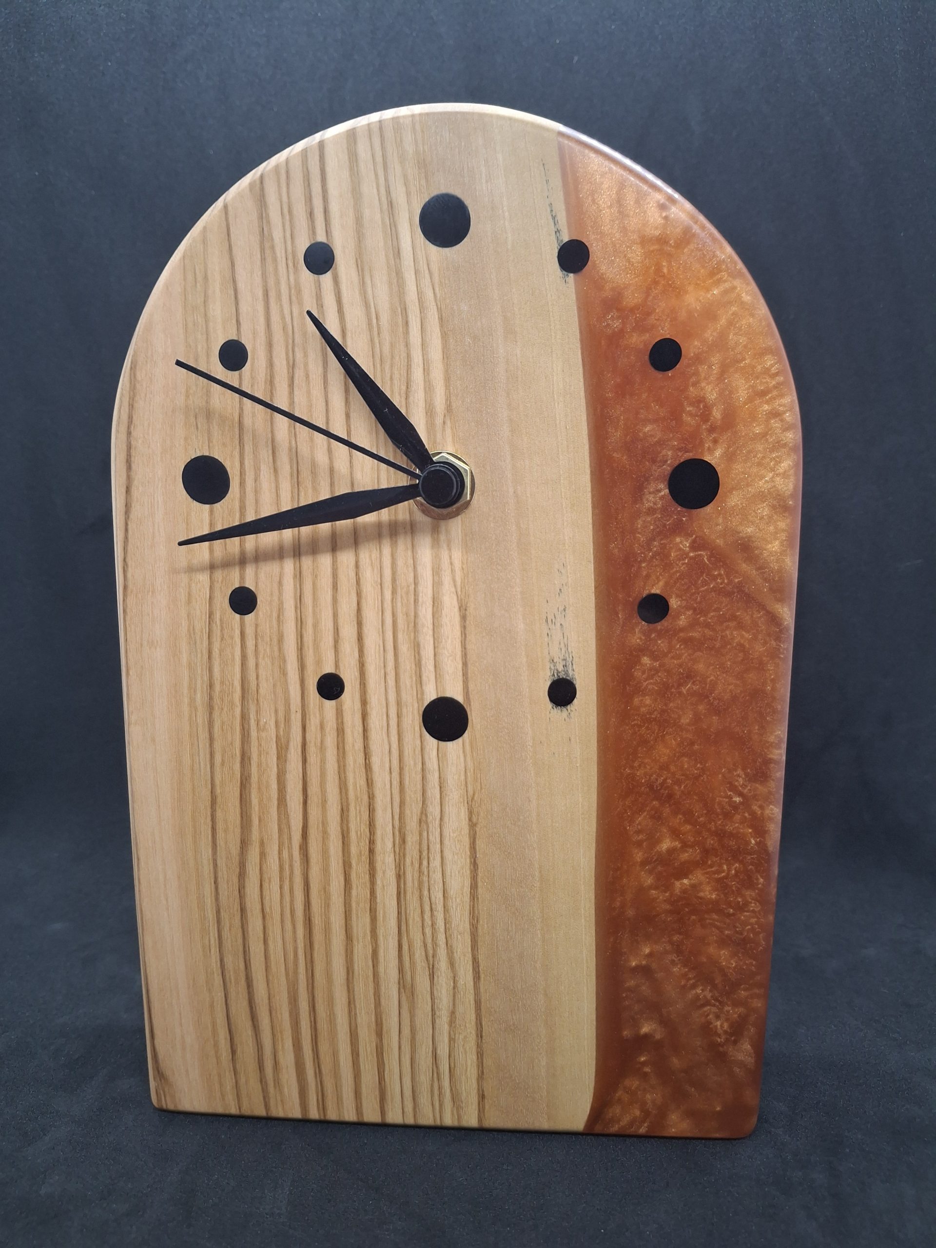 Exklusive Standuhr mit einzigartigen Olivenholz – Bild 2