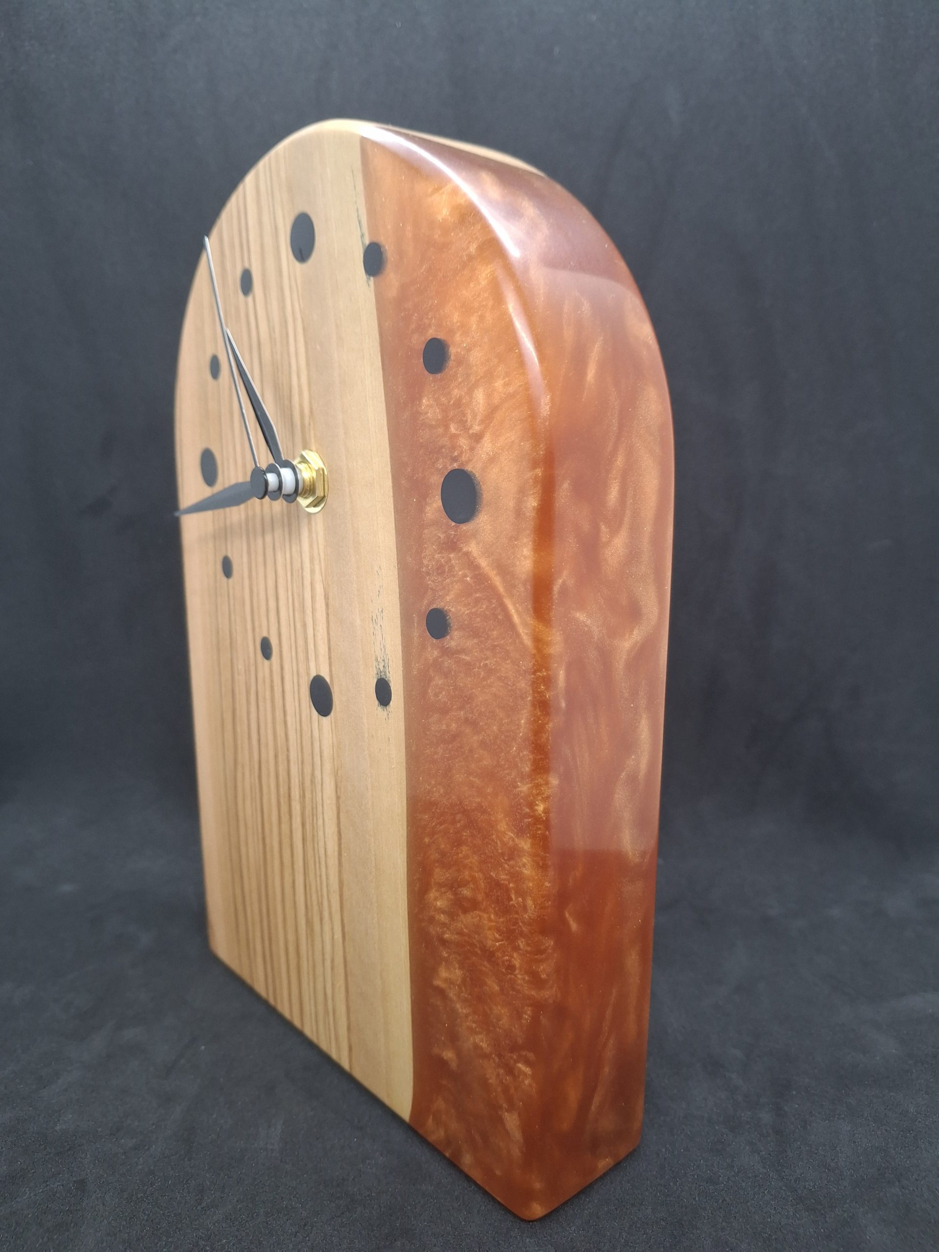 Exklusive Standuhr mit einzigartigen Olivenholz – Bild 3