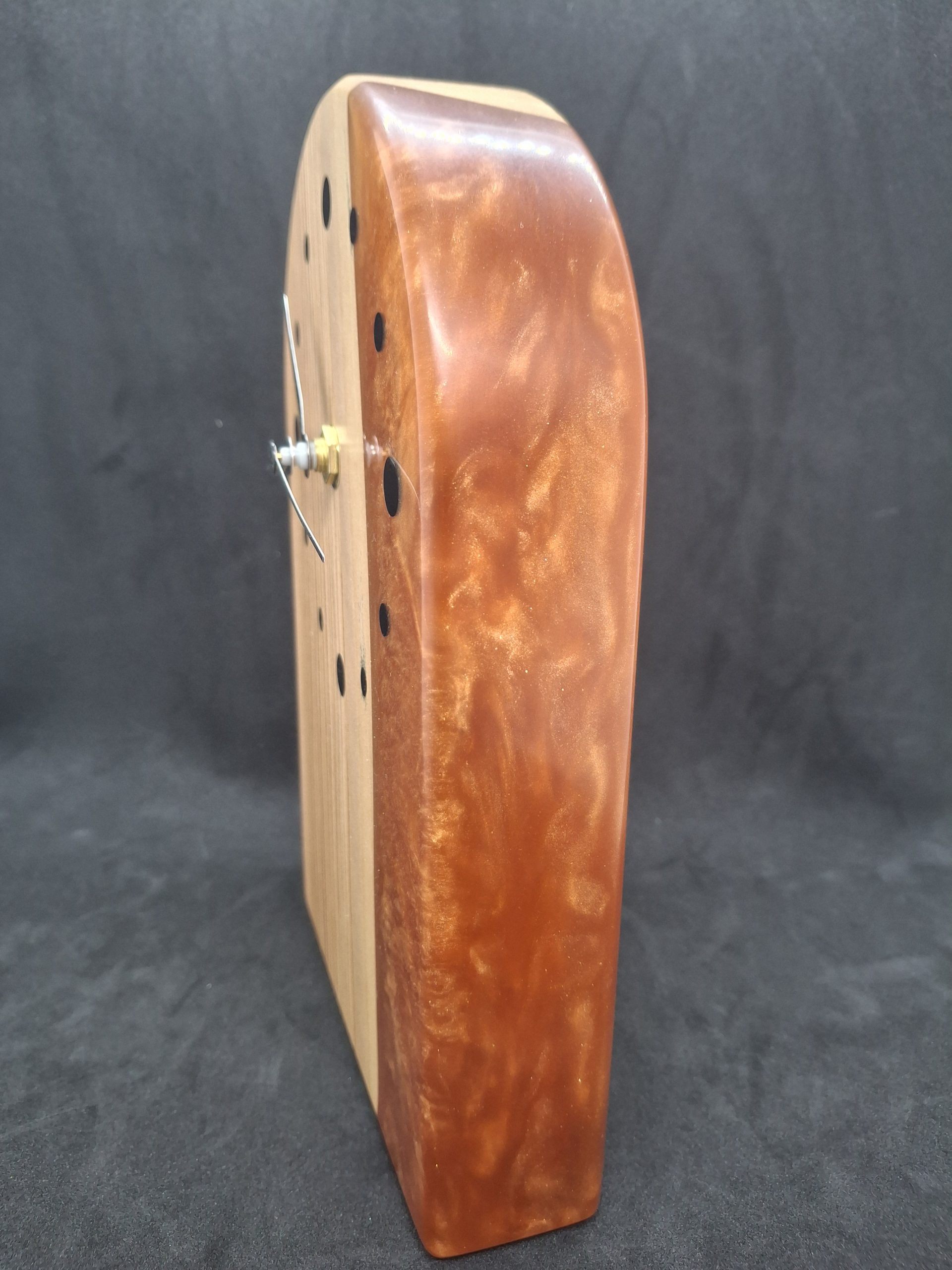 Exklusive Standuhr mit einzigartigen Olivenholz – Bild 5