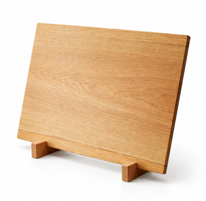 Eichenholzbrett mit Schweizer Kante – Natur in ihrer schönsten Form